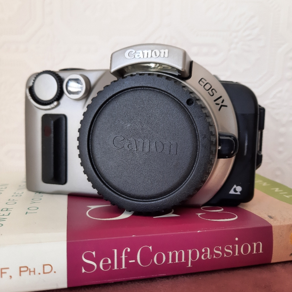 Canon EOS IX 35mm
